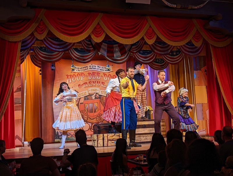 Hoop-Dee-Doo Musical Revue (Orlando)