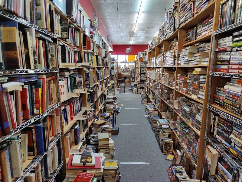 Best Used Books (Longwood)
