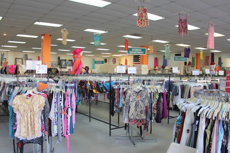 Sunshine Thrift Store (Tampa)