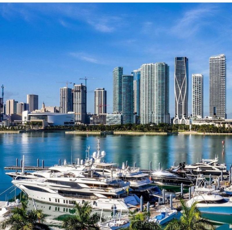 Brickell: Where Miami Does Business and Pleasure