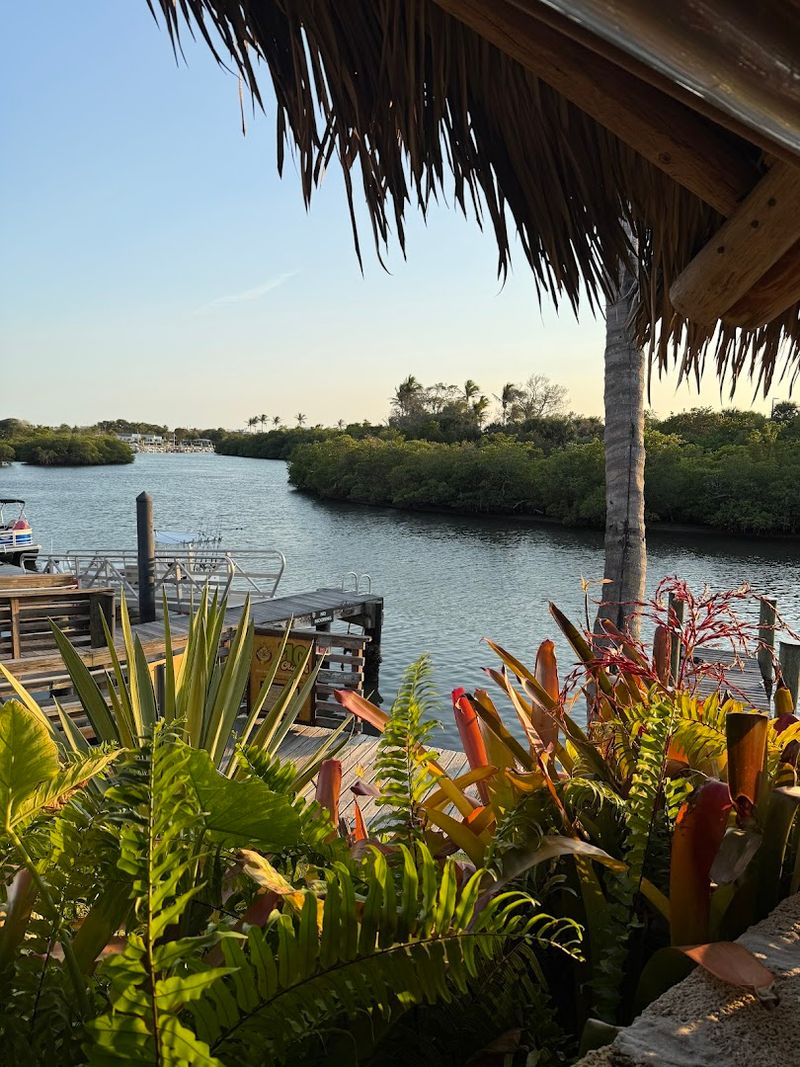 Guanabanas Restaurant