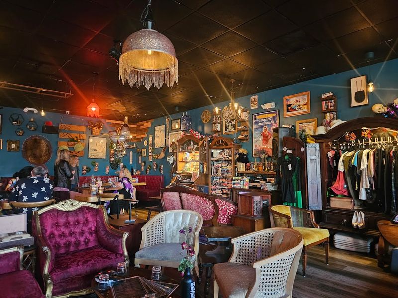 Burlesque Brunch: A Weekend Tradition Worth Waking Up For