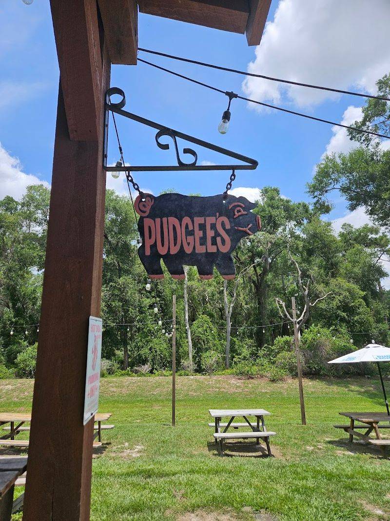 Horseback-Friendly Dining Experience