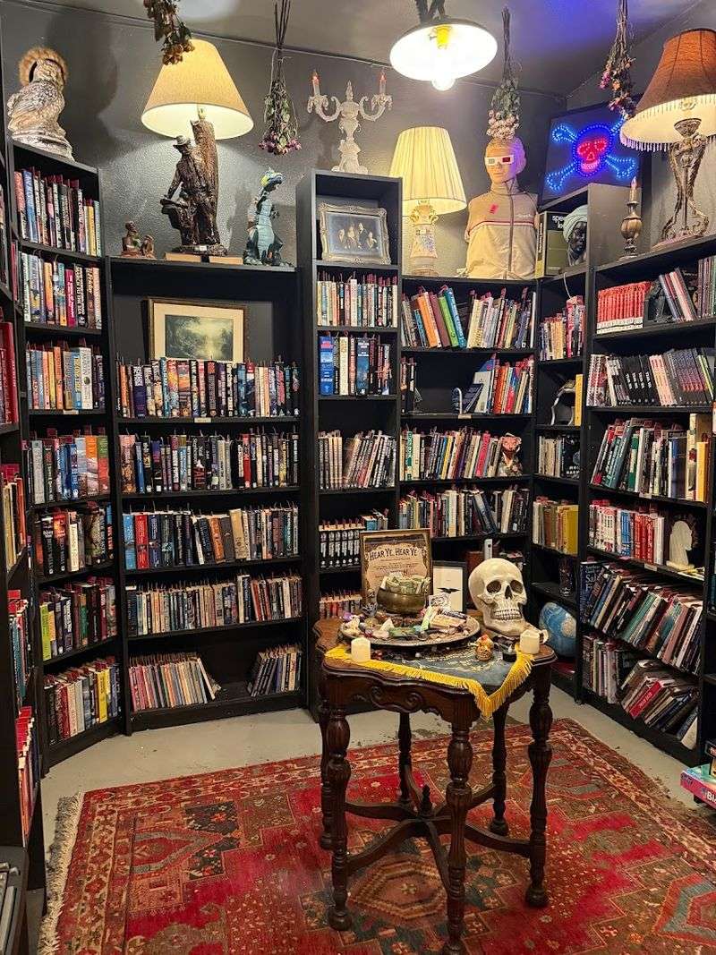 Vintage Books, Magazines, And Paper Ephemera