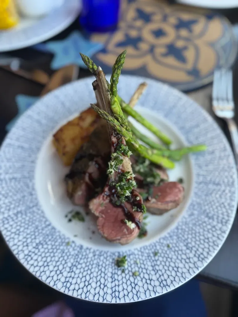 Surprisingly Excellent Food for a Theme Park