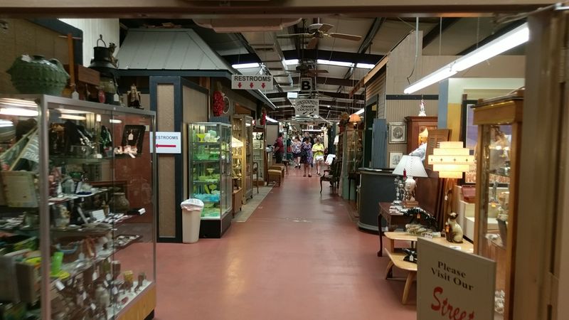 The Layout and Property Size: Getting Around This Massive Market