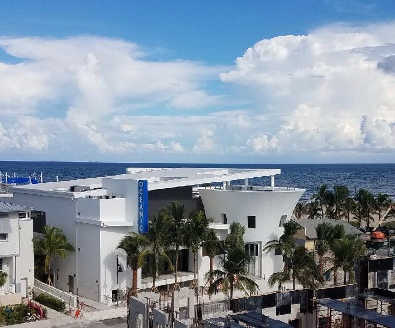 Oceanic Restaurant's Seafood and Live Music Combo