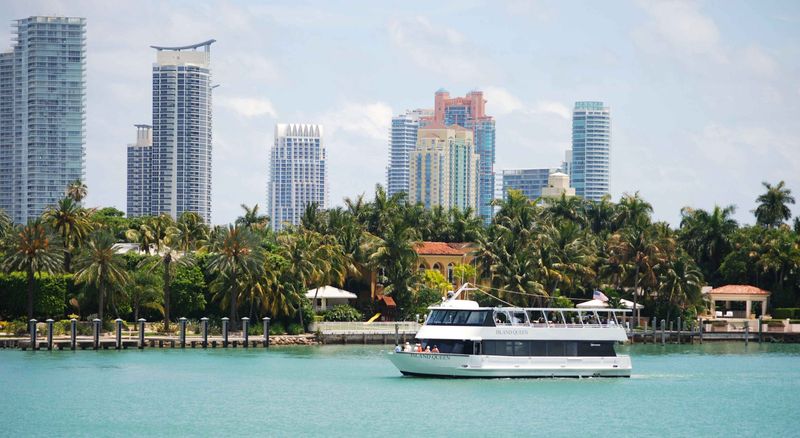 Island Queen Millionaire's Row Cruise