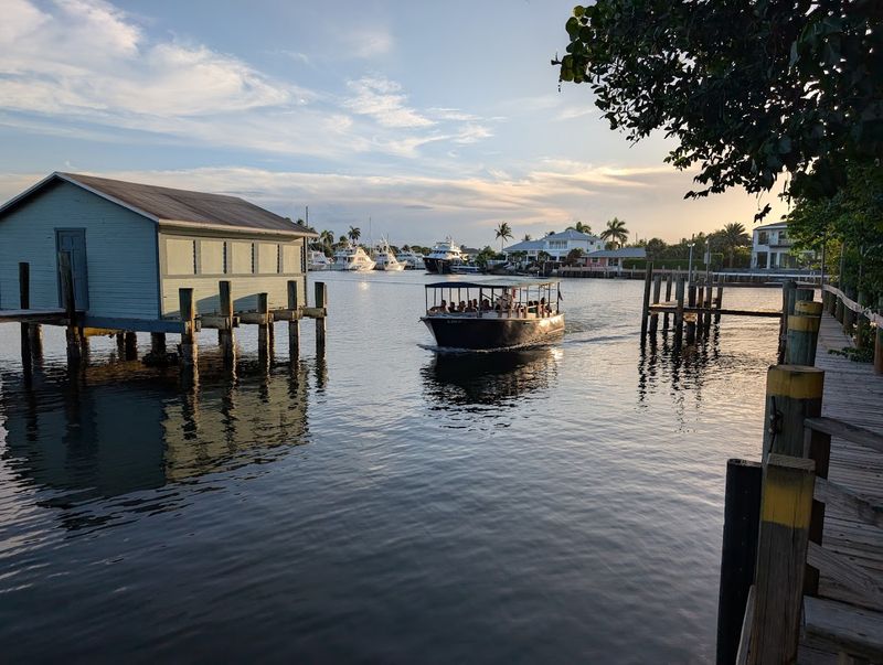 Cap's Place (Lighthouse Point)