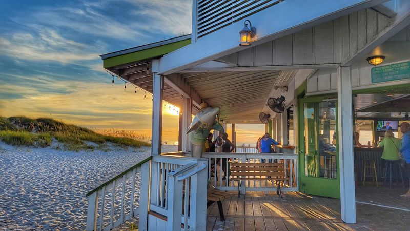 Crabby's Beachside Pavilion (Clearwater)