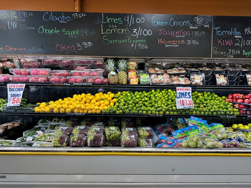 Smart Shopping Tips From the Regulars