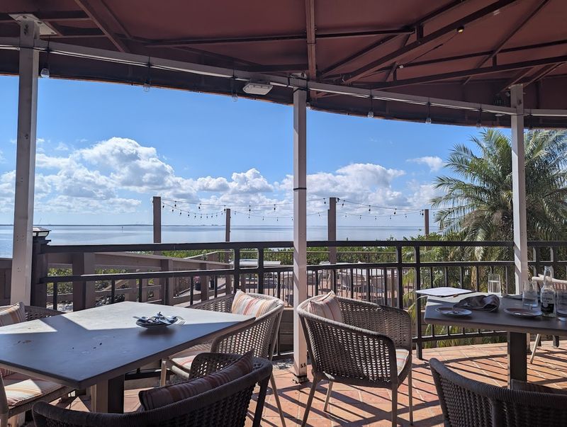 13 Breathtaking Restaurants in Florida You Need to Experience This April