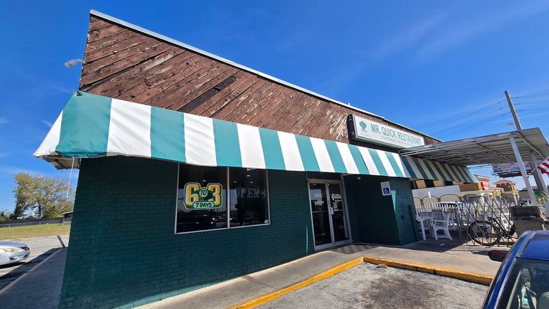Old-School Diner Atmosphere With Real Character