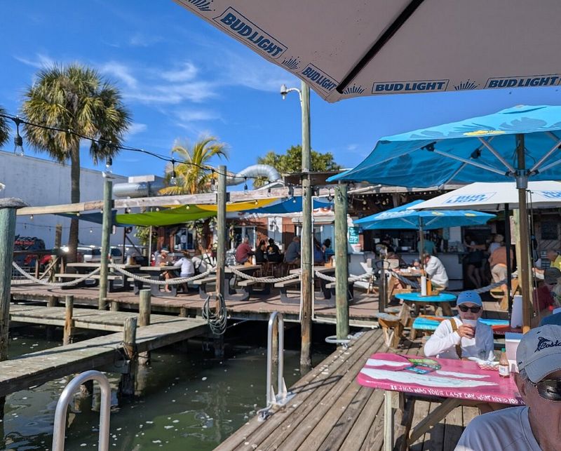 Star Fish Company: Eat Where the Locals Eat