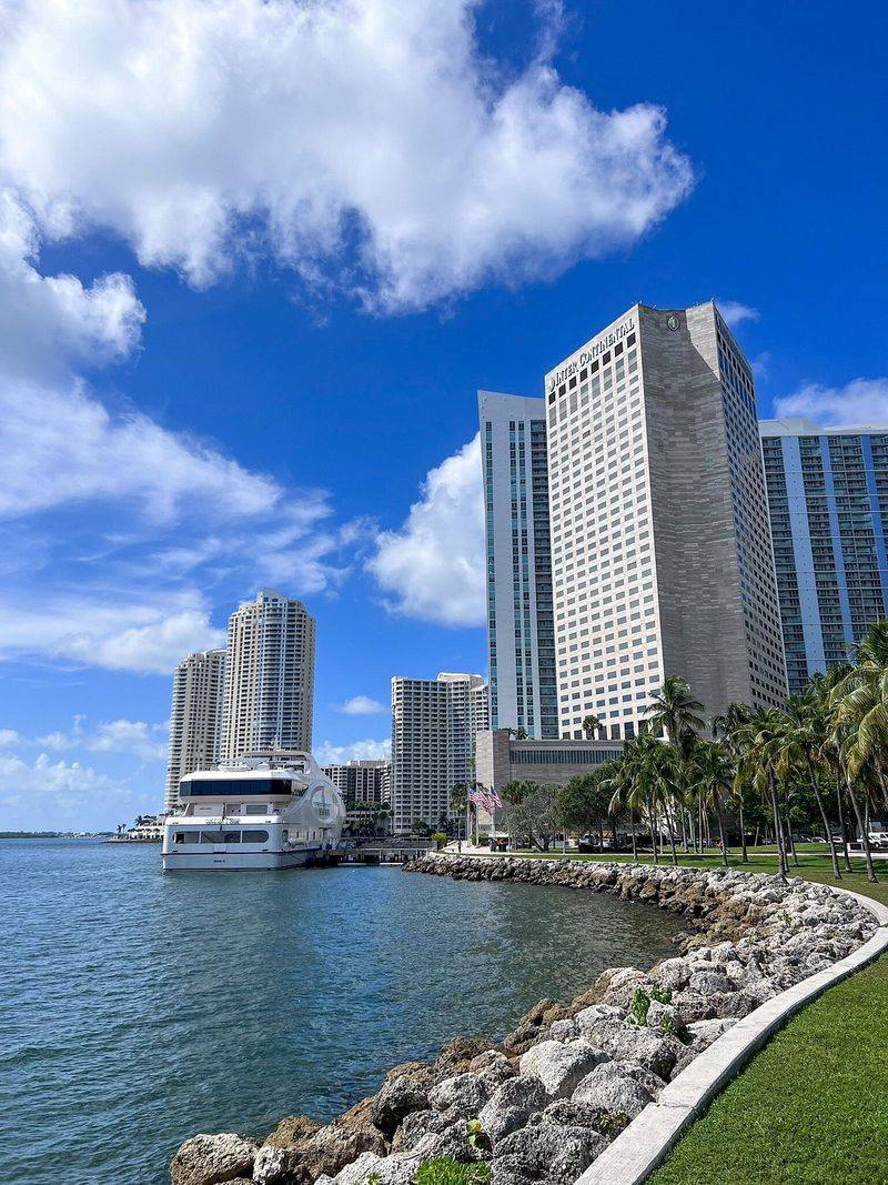 Prime Downtown Location With Easy Access