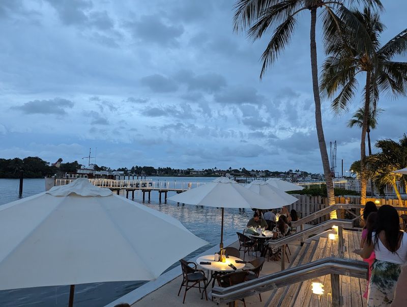 Jetty's Waterfront Restaurant