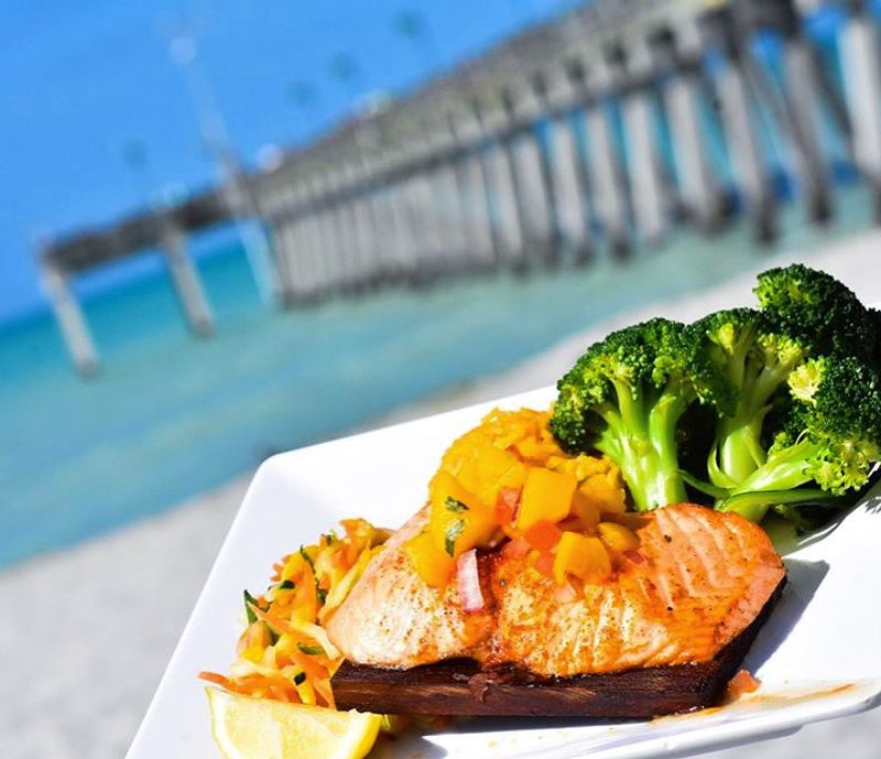 Sharky's On the Pier, Venice