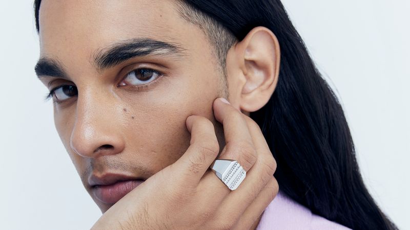 De Beers: The Diamond Empire That Created Modern Engagement Traditions