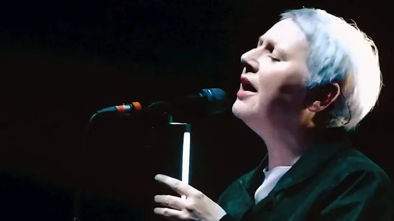 Teardrop – Massive Attack