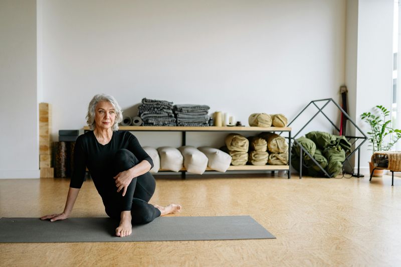 10 Gentle Wellness Practices That Support Natural Detox in Women Over 50