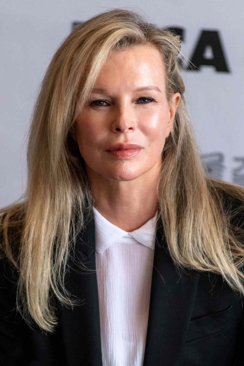 Kim Basinger — Best Supporting Actress, L.A. Confidential (70th Oscars, 1998)