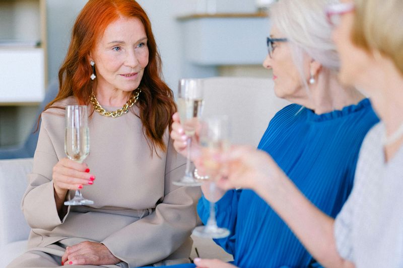 11 Things Women Talk About With Friends When They’re Unhappy in Marriage