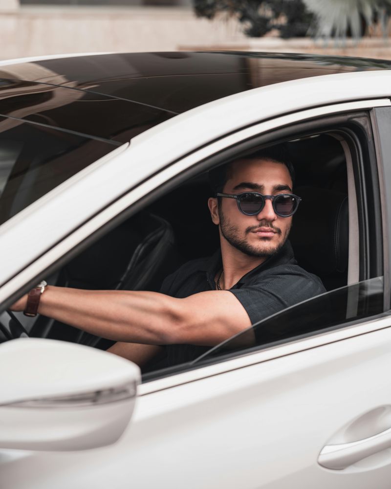 11 Things In A Man's Car That Scream He’s Given Up