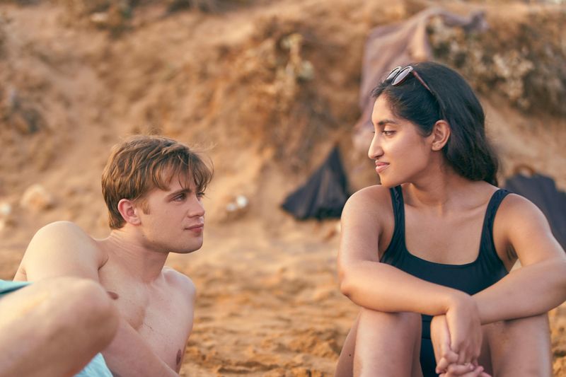 Best Love Stories on Netflix: Top 10 Romantic Shows