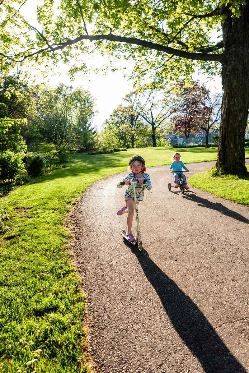 Unsupervised Playgrounds