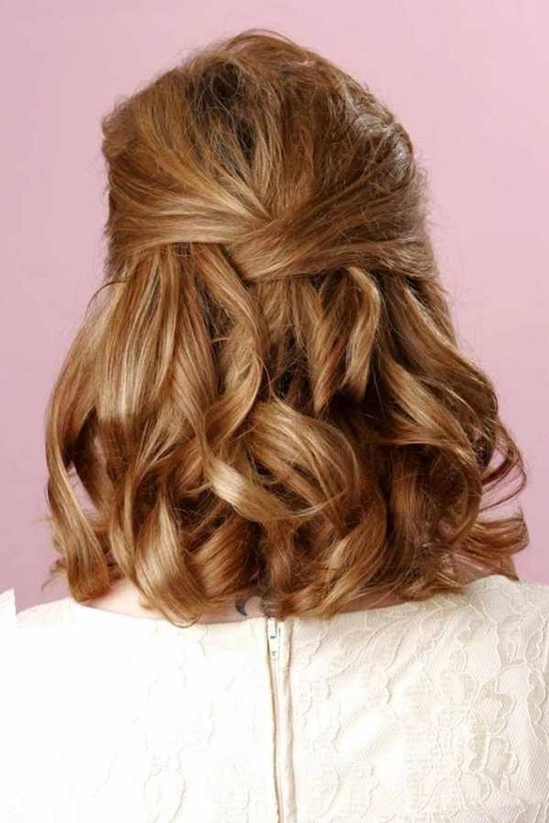 Half-Up, Half-Down Style