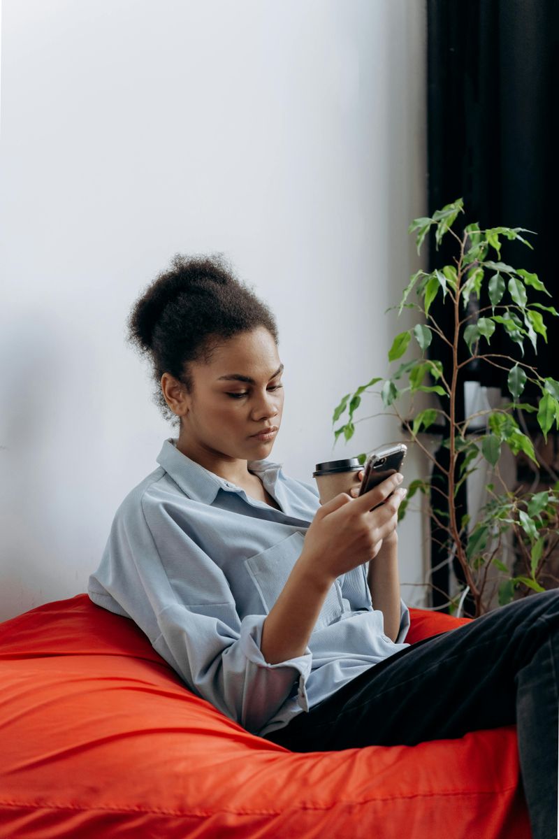 I'm Not Really into Texting That Much