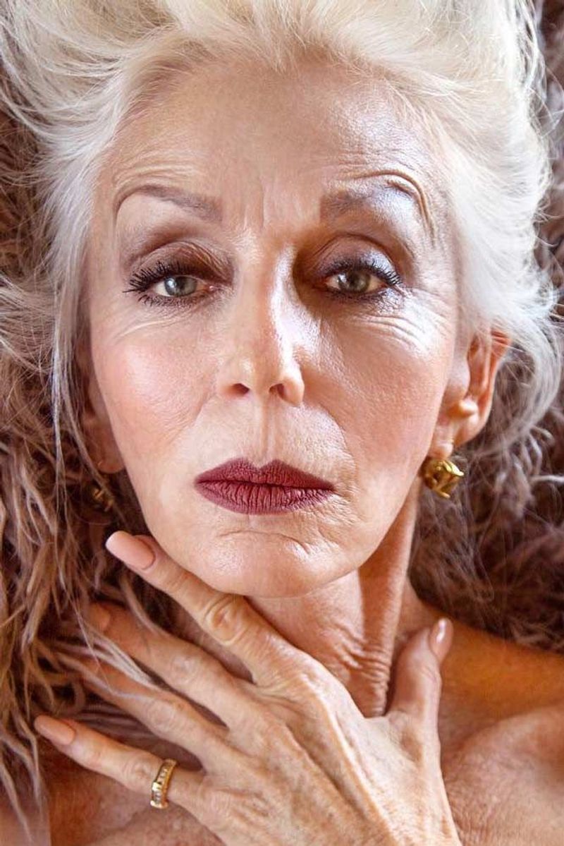Using Heavy Foundation That Settles Into Wrinkles