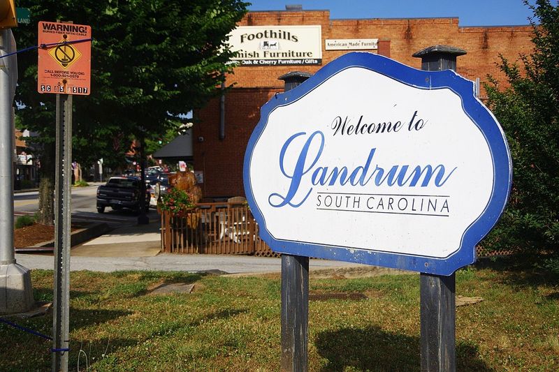 11 Lesser-Known South Carolina Towns Perfect for a Chill Day Away
