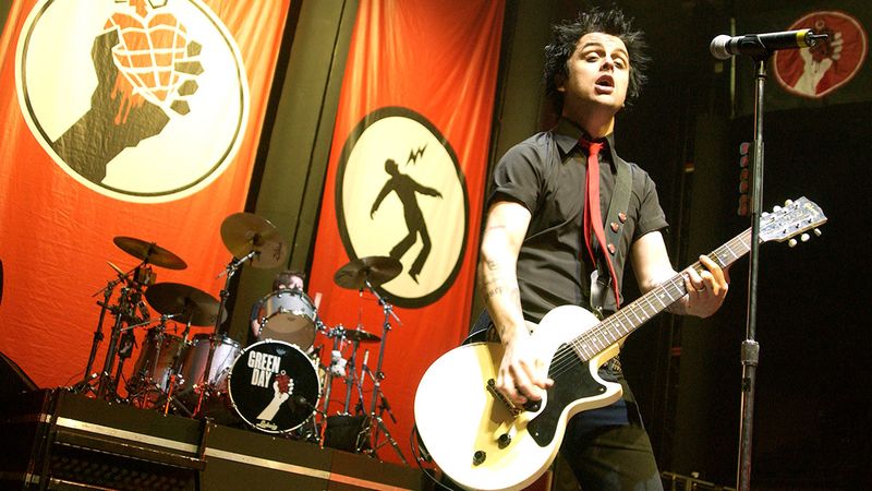 Green Day – “American Idiot” (2004)