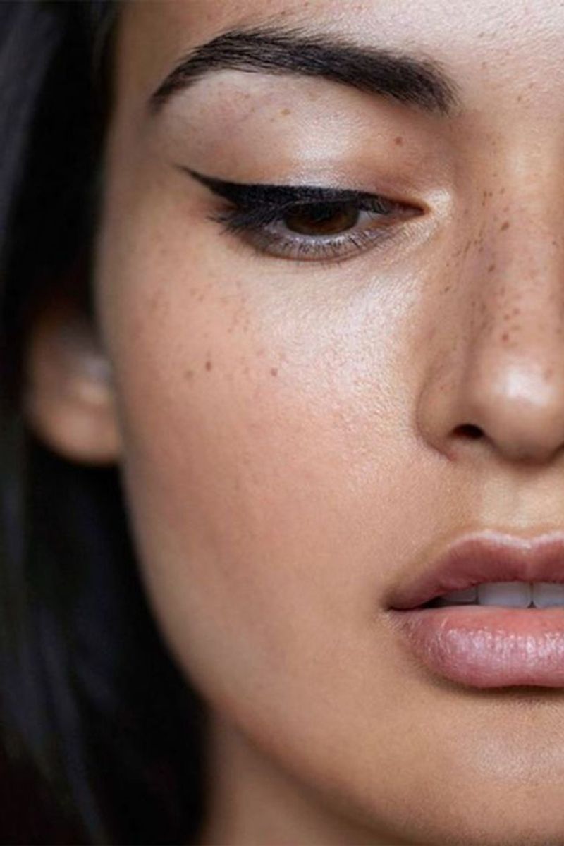 Classic Winged Eyeliner