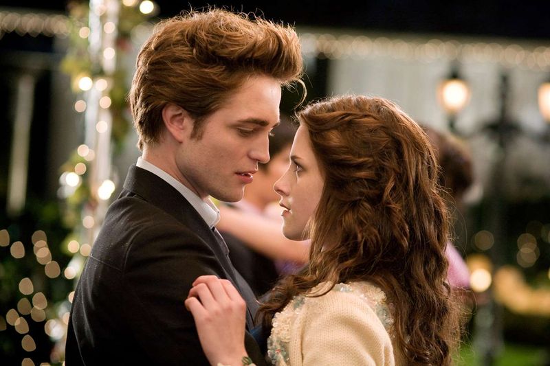  15 TV Couples with Zero Chemistry (That Fans Still Shipped)