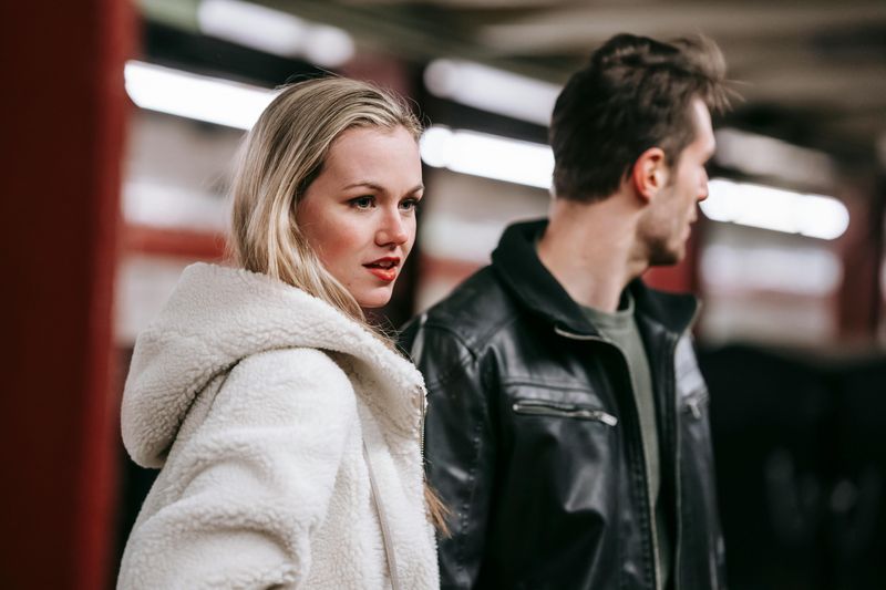 11 Communication Habits That Slowly Destroy Relationships