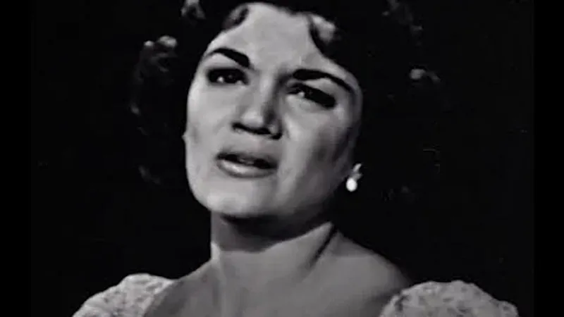 Connie Francis – “Pretty Little Baby” (1958)