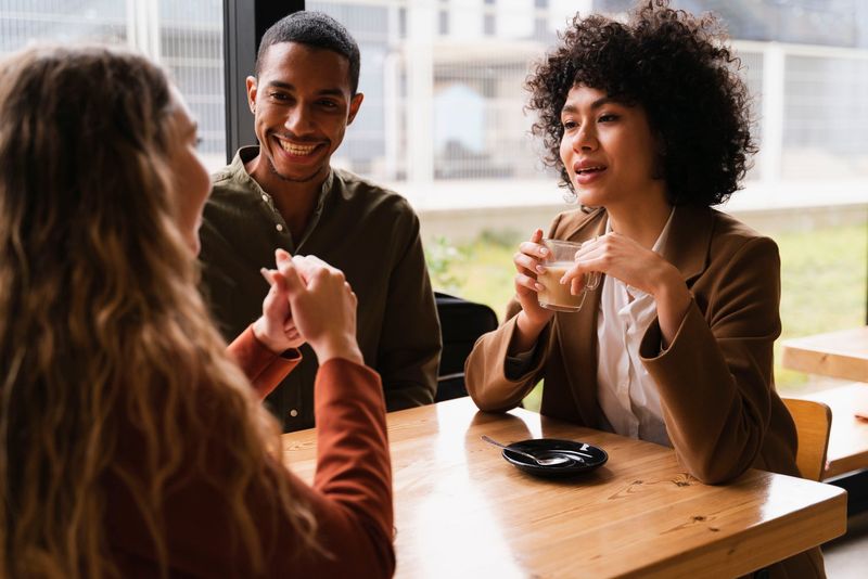 5 Surprising Ways Your Friends Are Sabotaging Your Love Life