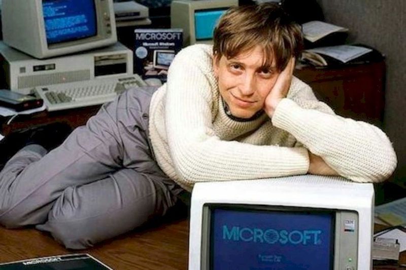Bill Gates Becomes the Face of Tech