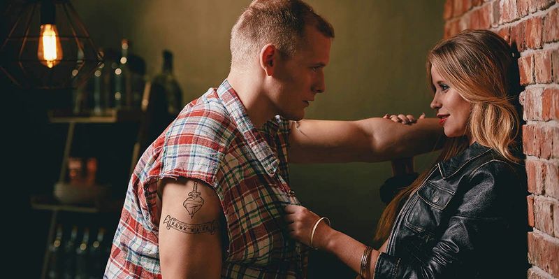11 Things Men Say When They Just Want to Get You Into Bed