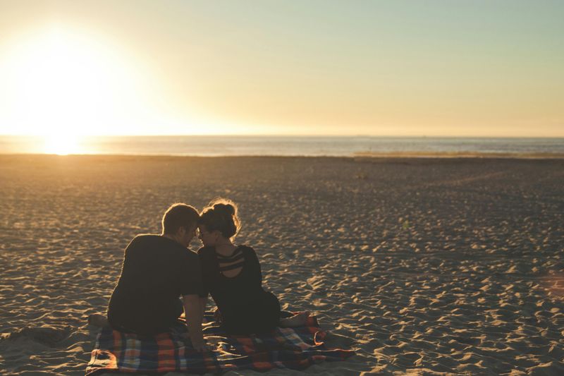 The Real Reasons Women Disappear After a Few Dates