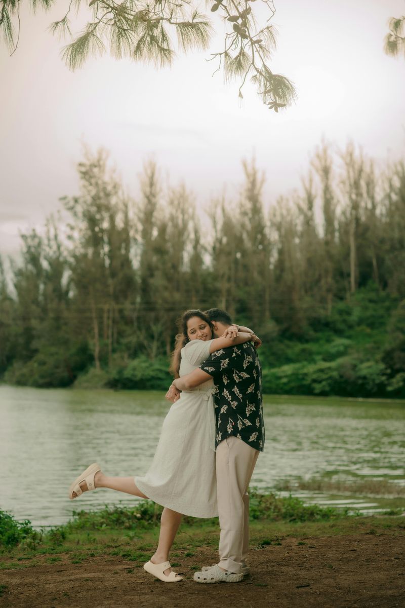 Love-Bombing Early On