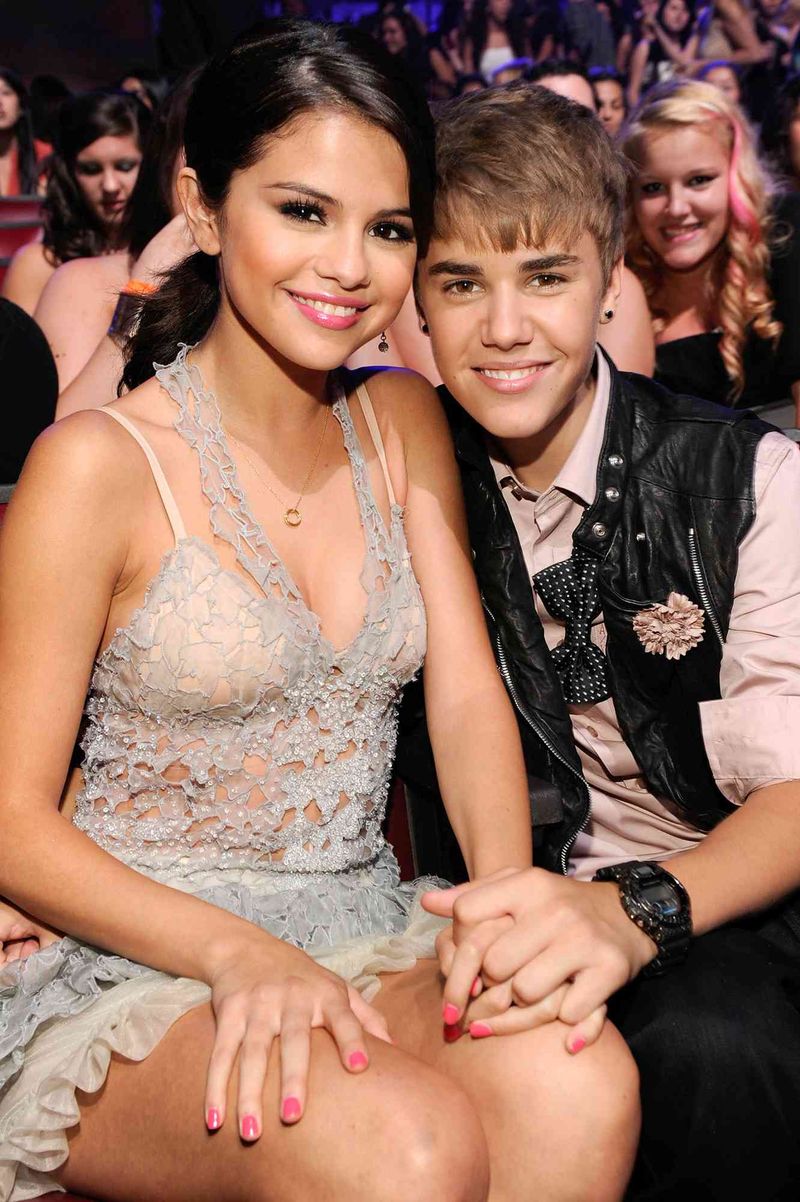 Selena Gomez, Justin Bieber & Hailey Baldwin (Bieber)