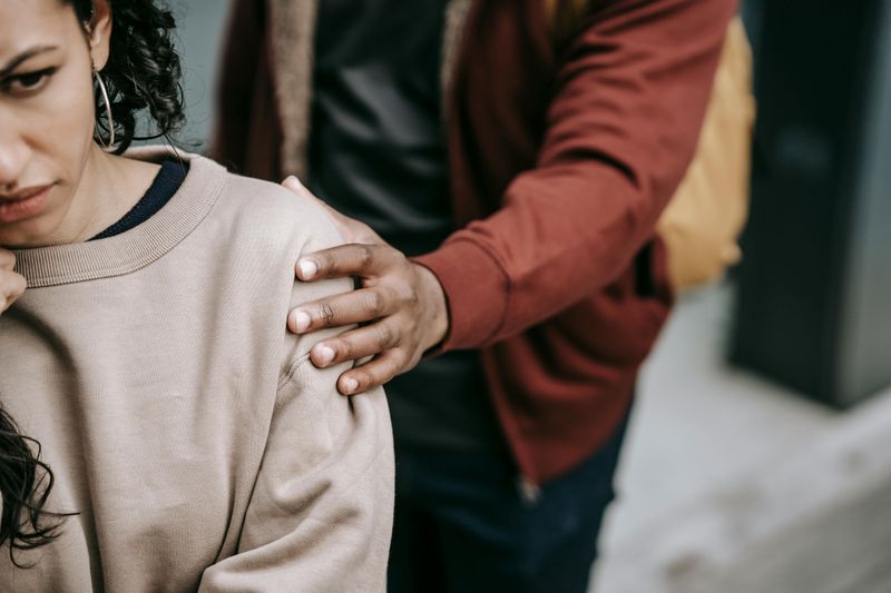 Observable Relationship Behaviors That Indicate Potential Incompatibility