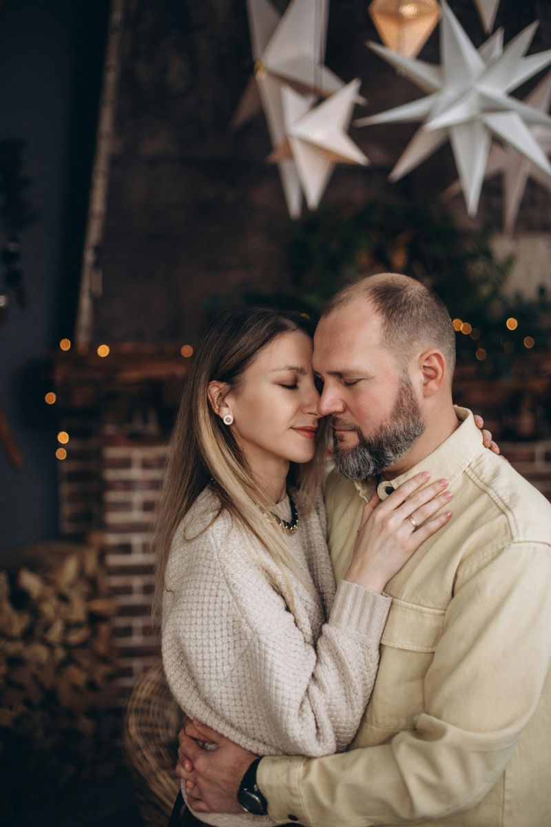 13 Things That Make Men Fall in Love With Their Wives All Over Again