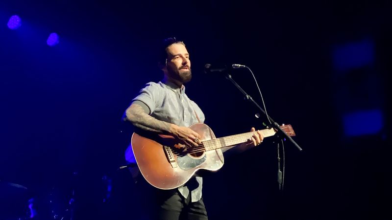 Hands Down – Dashboard Confessional