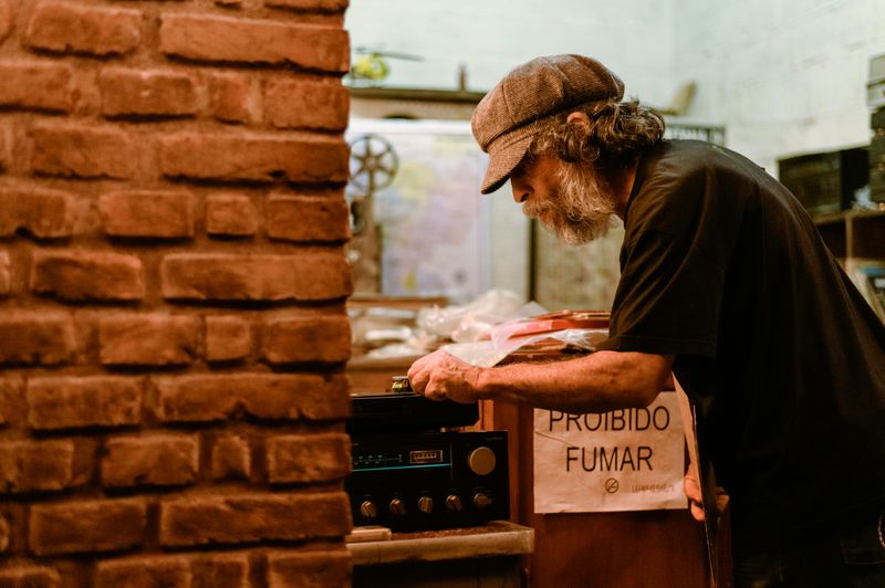 16 Aspects of Past Life That Older Generations Continue to Value