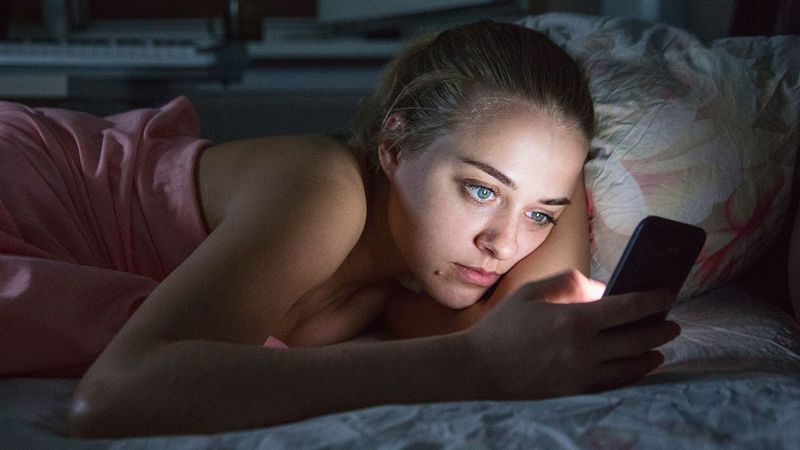 Limit Screen Time Before Bed