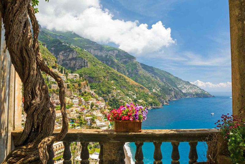Amalfi Coast, Italy: Cliffside Glamour and Mediterranean Bliss